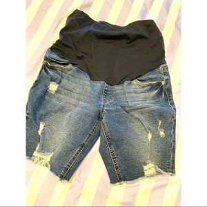Maternity shorts